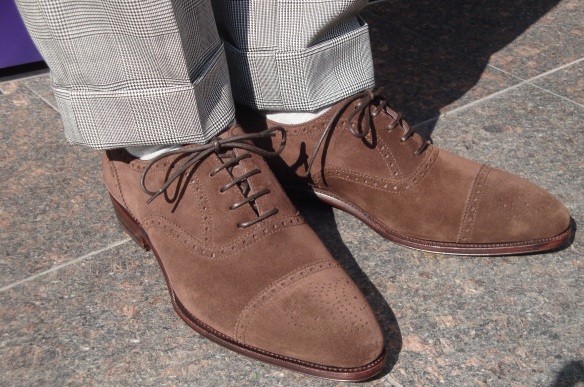 秋を運ぶスエード靴！ – Trading Post 良い革靴が見つかるセレクトショップ